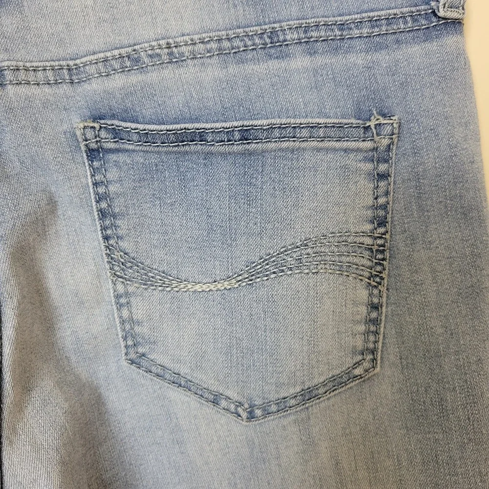 Bandolino mandie crop